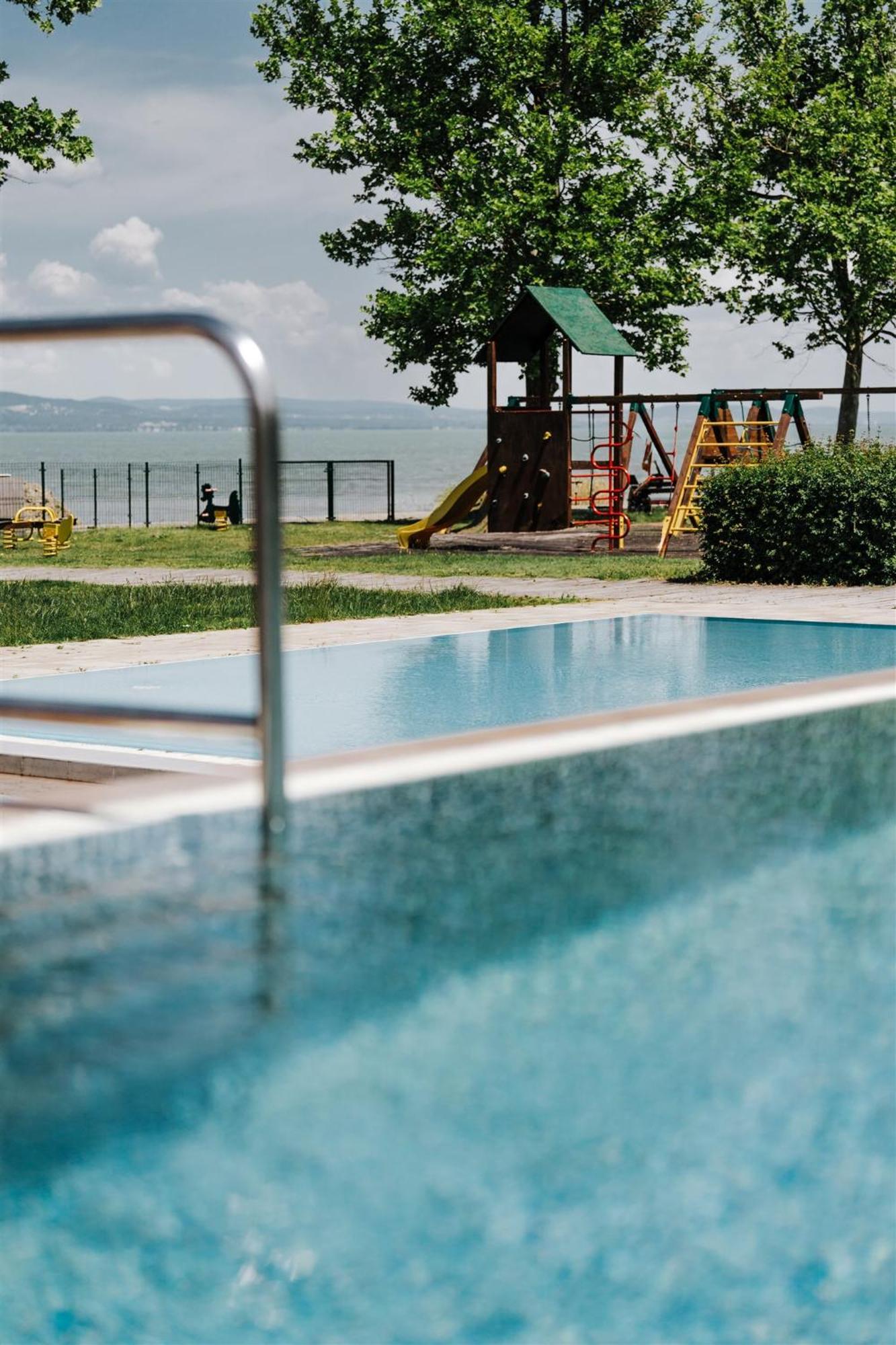 Butique Apartman Grand Balatonlelle Exterior photo